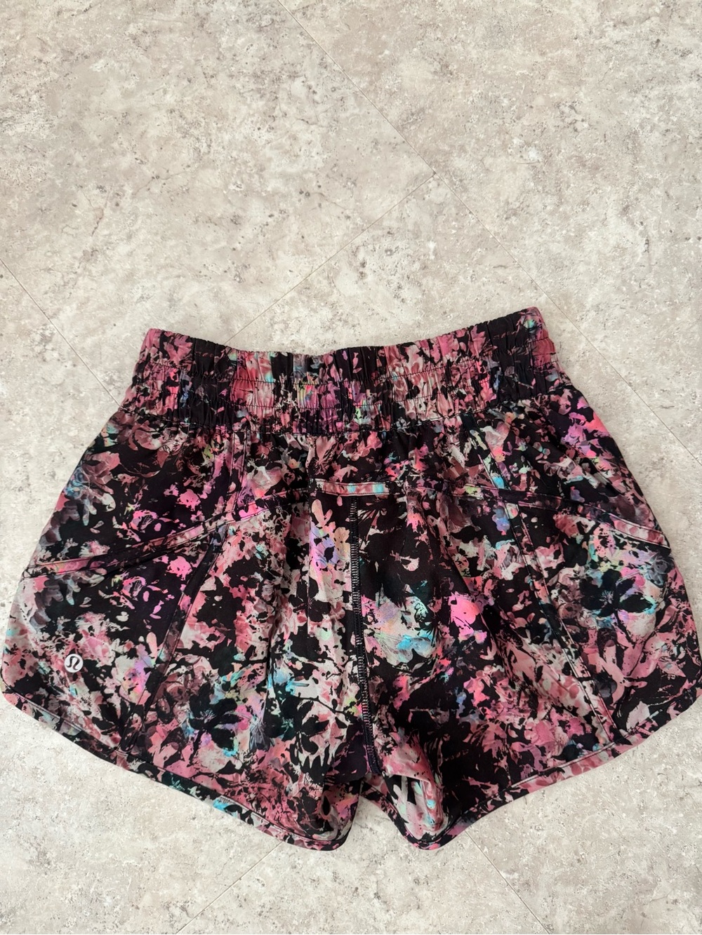 Lululemon Tracker Low-Rise Lined Short 4" - Picture 2 of 16